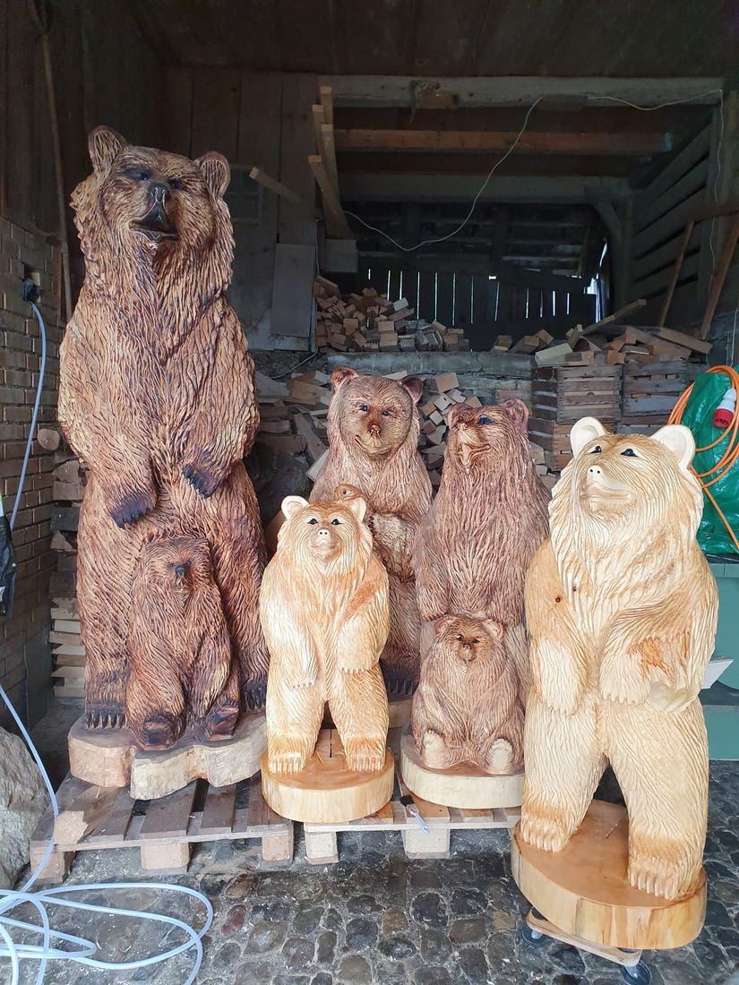 Bärenfamilie aus Holz