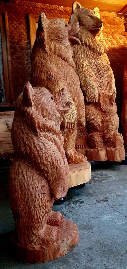 Bärenpaar aus Holz
