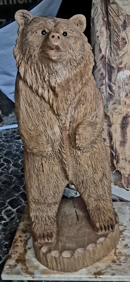 Stehender Bär natur aus Holz