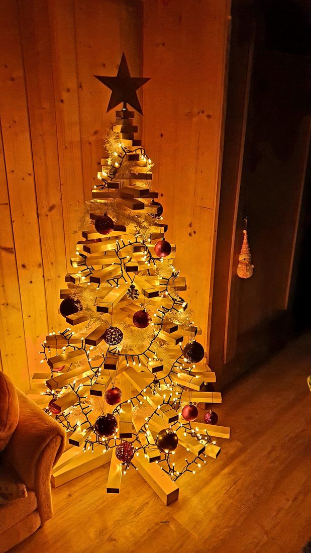 Christbaum aus Holz